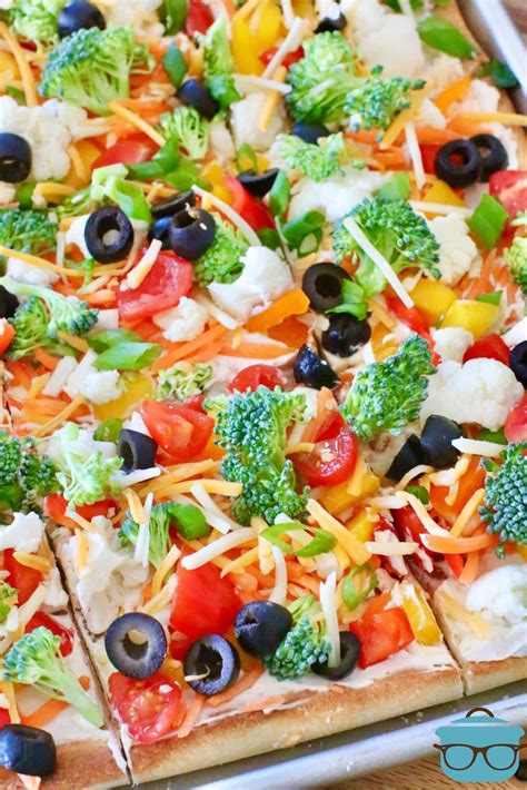 Homemade Veggie Pizza: Personalized Perfection